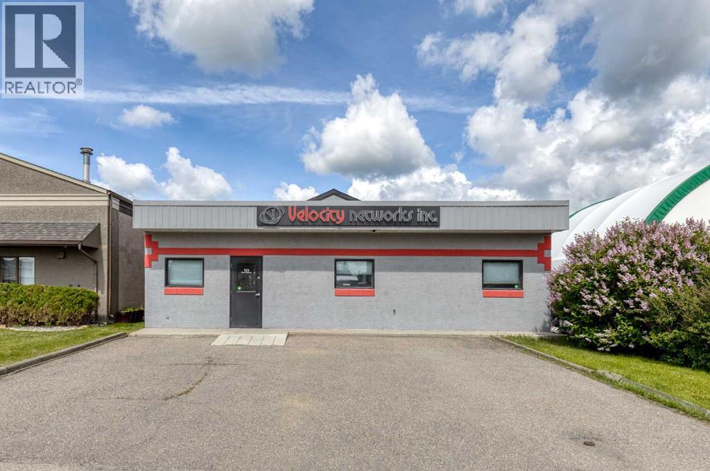 133 River Avenue, Cochrane