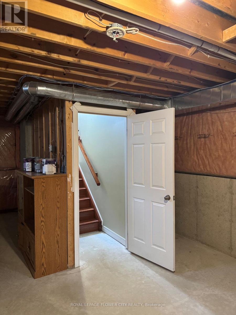 Photo 11 of 1462 14 Avenue East Avenue, Owen Sound ON