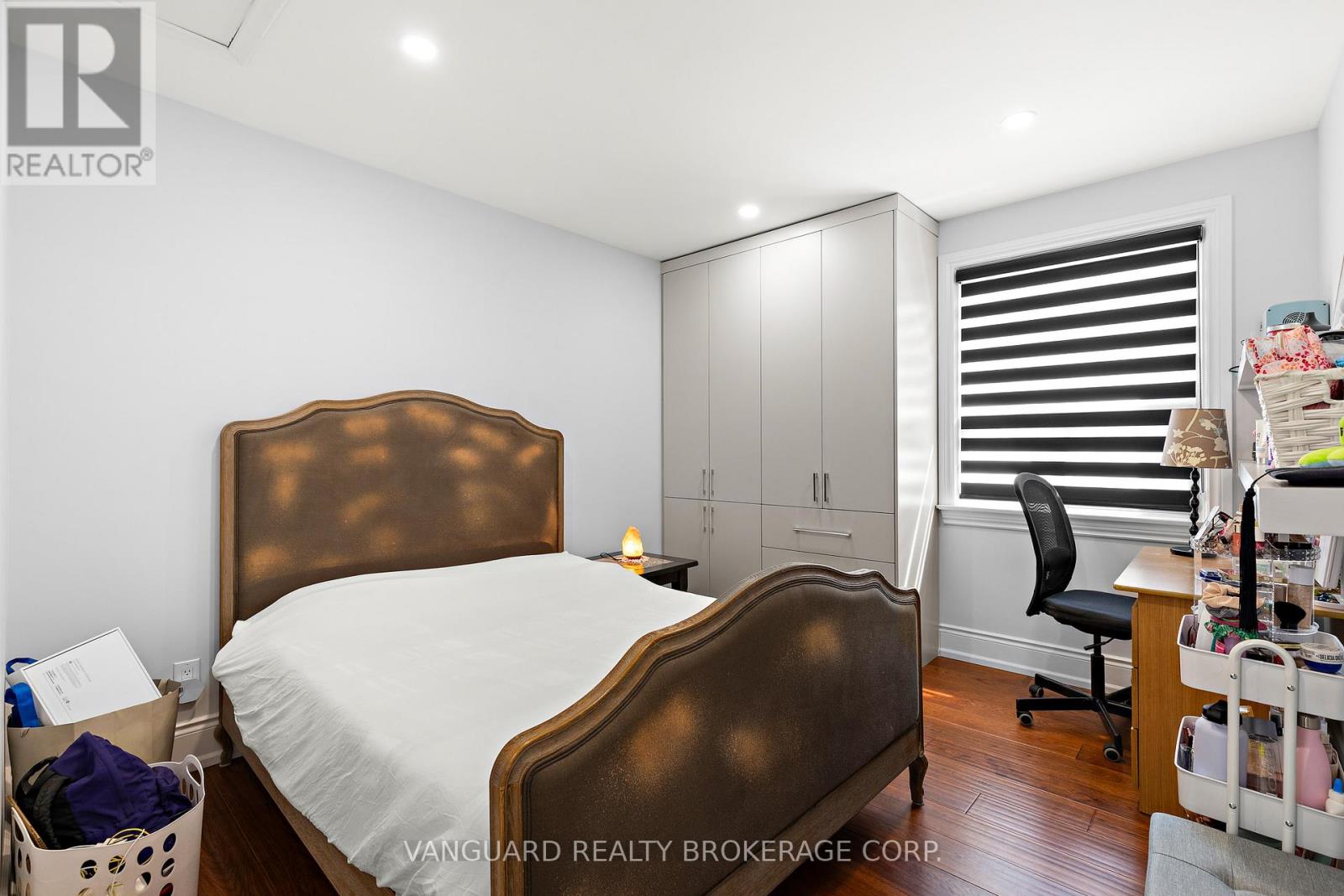 Photo 26 of 220 Belgravia Avenue, Toronto ON