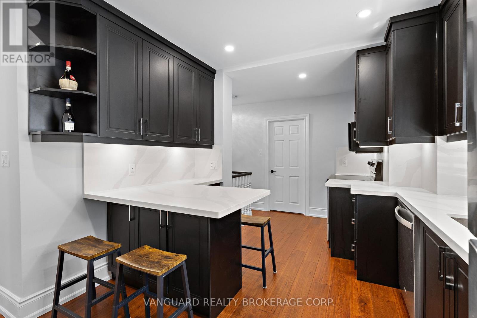 Photo 30 of 220 Belgravia Avenue, Toronto ON