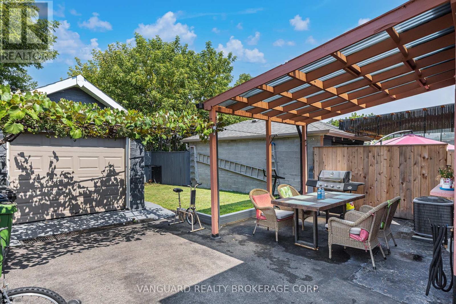 Photo 36 of 220 Belgravia Avenue, Toronto ON