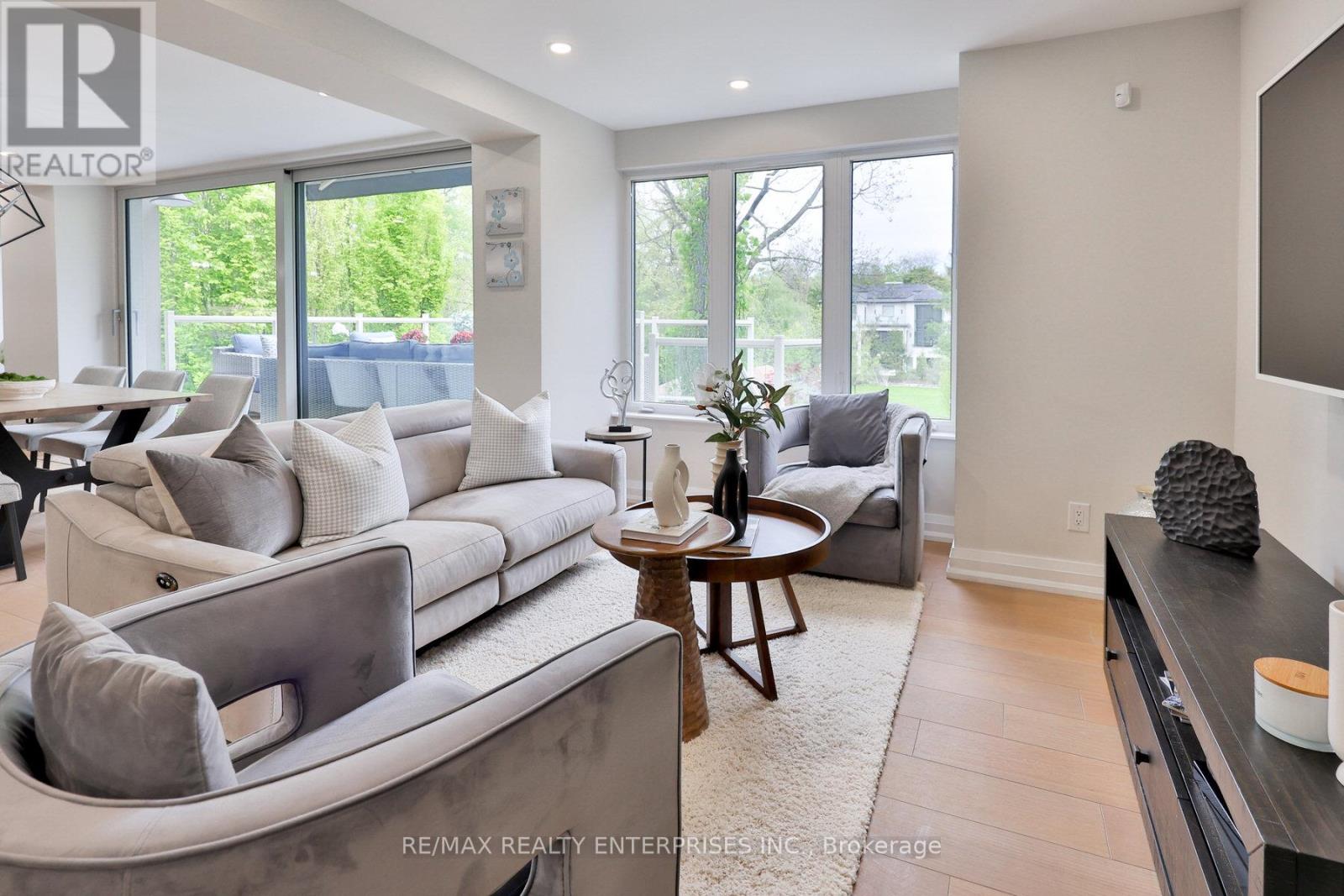 Photo 18 of 1215 Indian Road, Mississauga ON