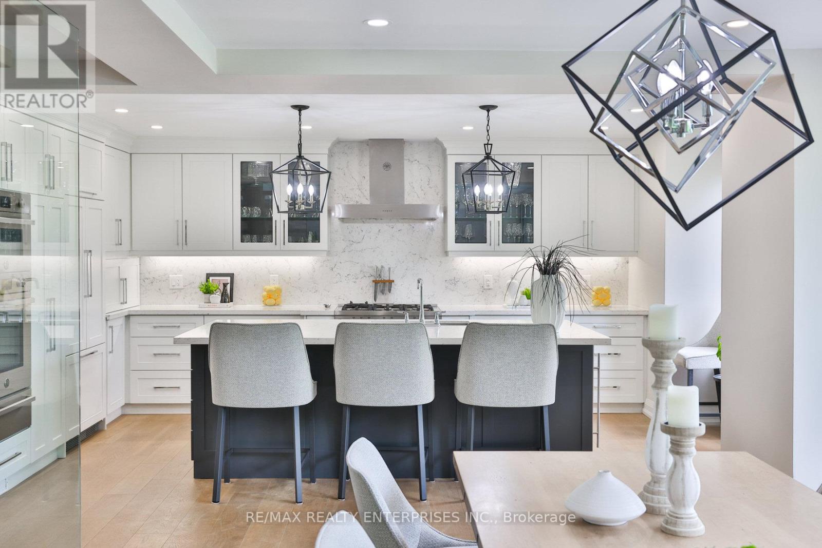 Photo 9 of 1215 Indian Road, Mississauga ON