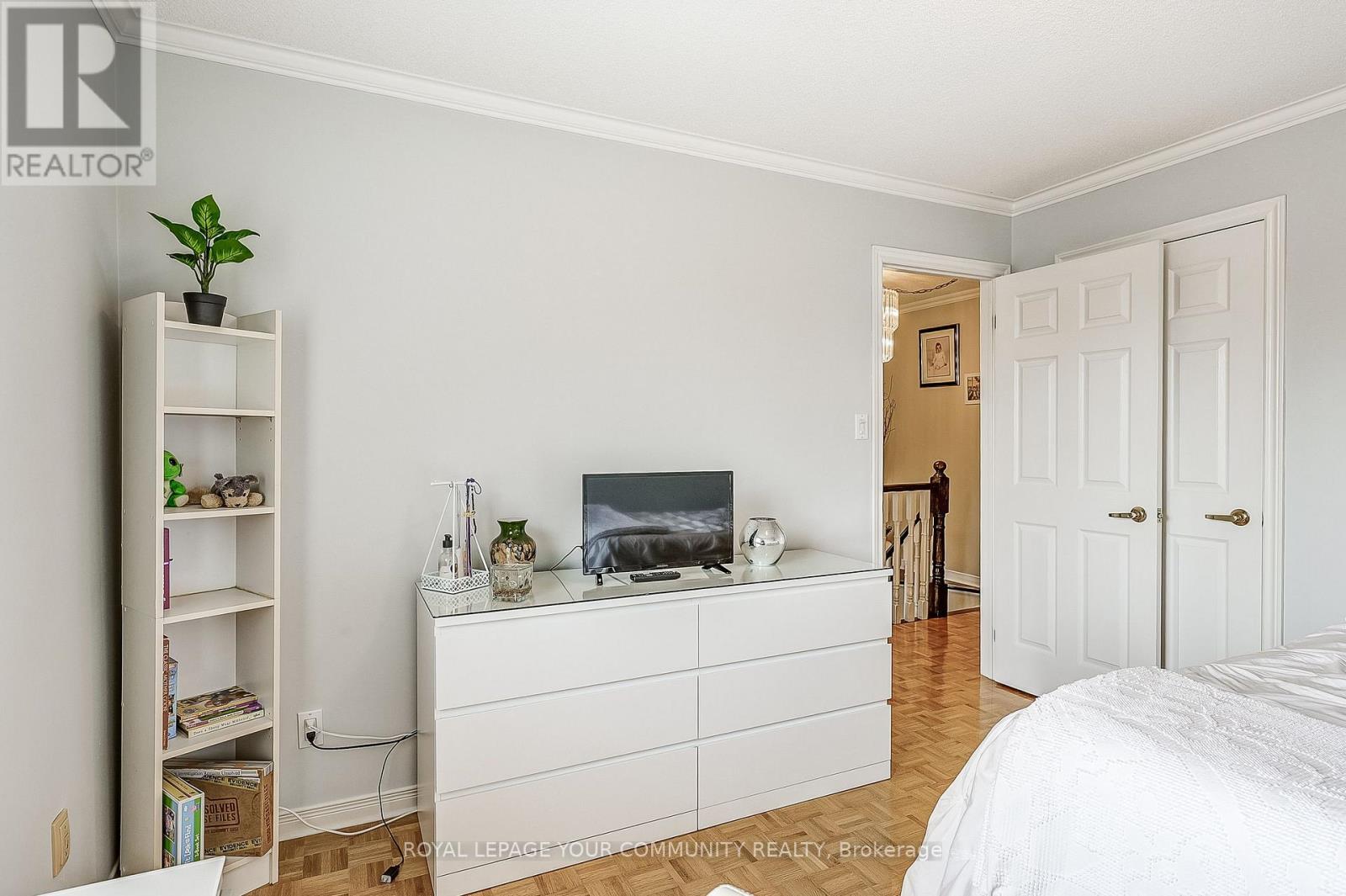 Photo 27 of 1045 Sherwood Mills Boulevard, Mississauga ON