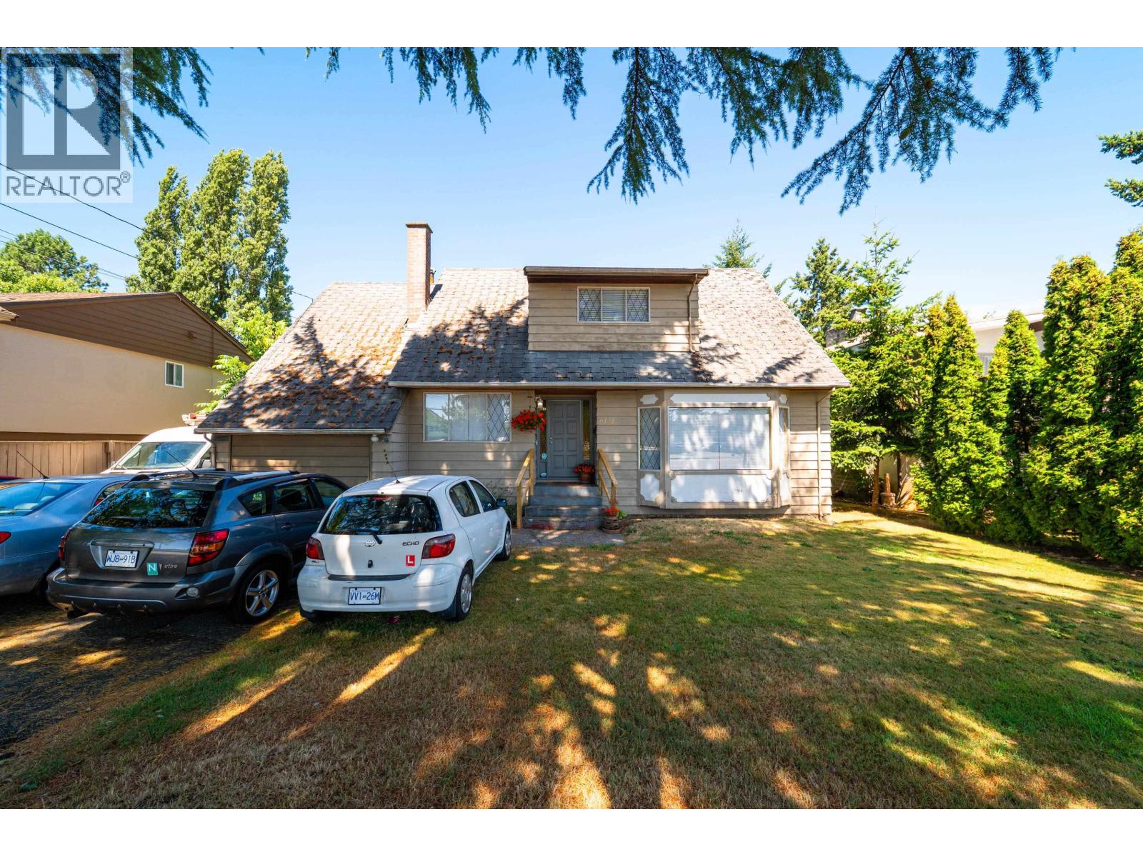 Photo 1 of 6151 Blundell Road, Richmond BC