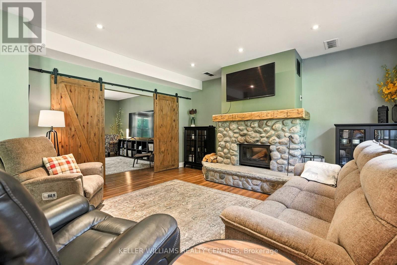 Photo 23 of 96 Lindgren Road E, Huntsville ON