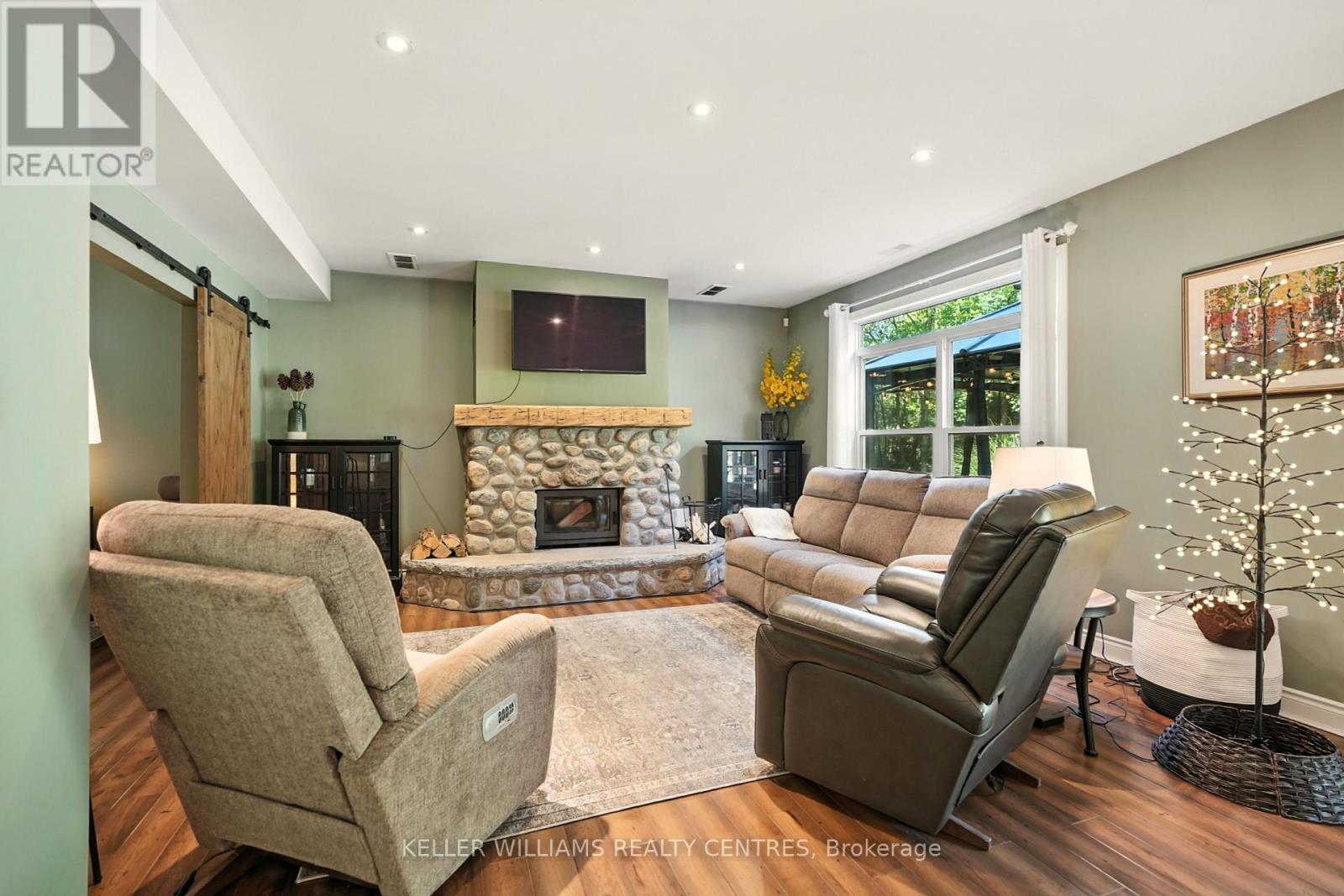 Photo 46 of 96 Lindgren Road E, Huntsville ON