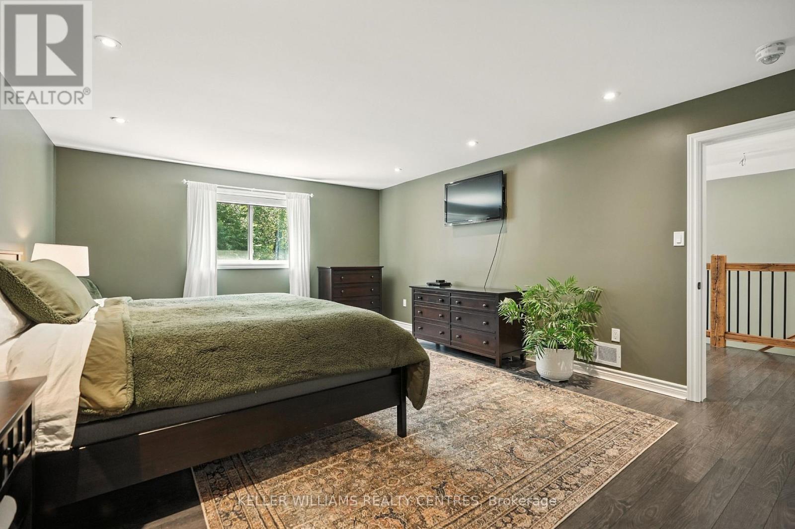 Photo 13 of 96 Lindgren Road E, Huntsville ON