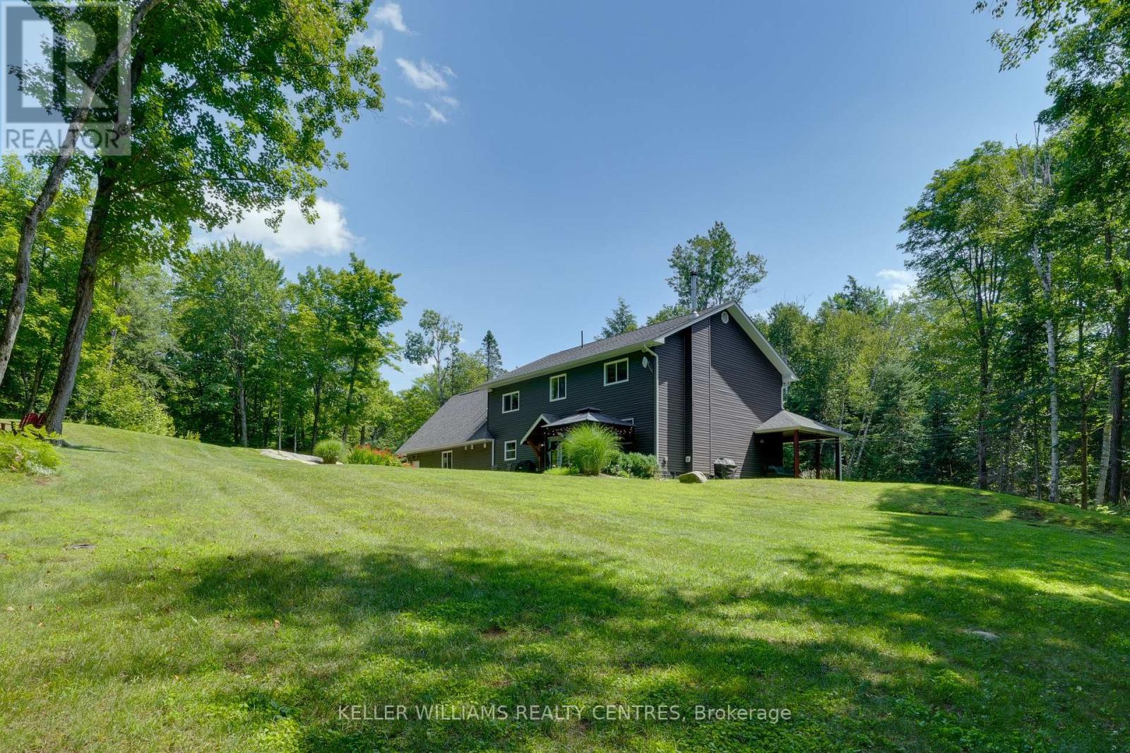 Photo 22 of 96 Lindgren Road E, Huntsville ON