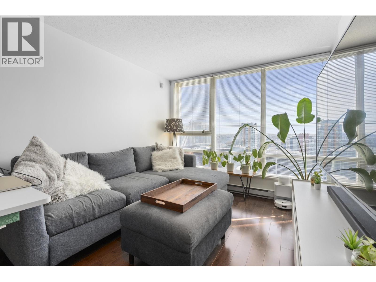 Photo 11 of 2903 928 Beatty Street, Vancouver BC