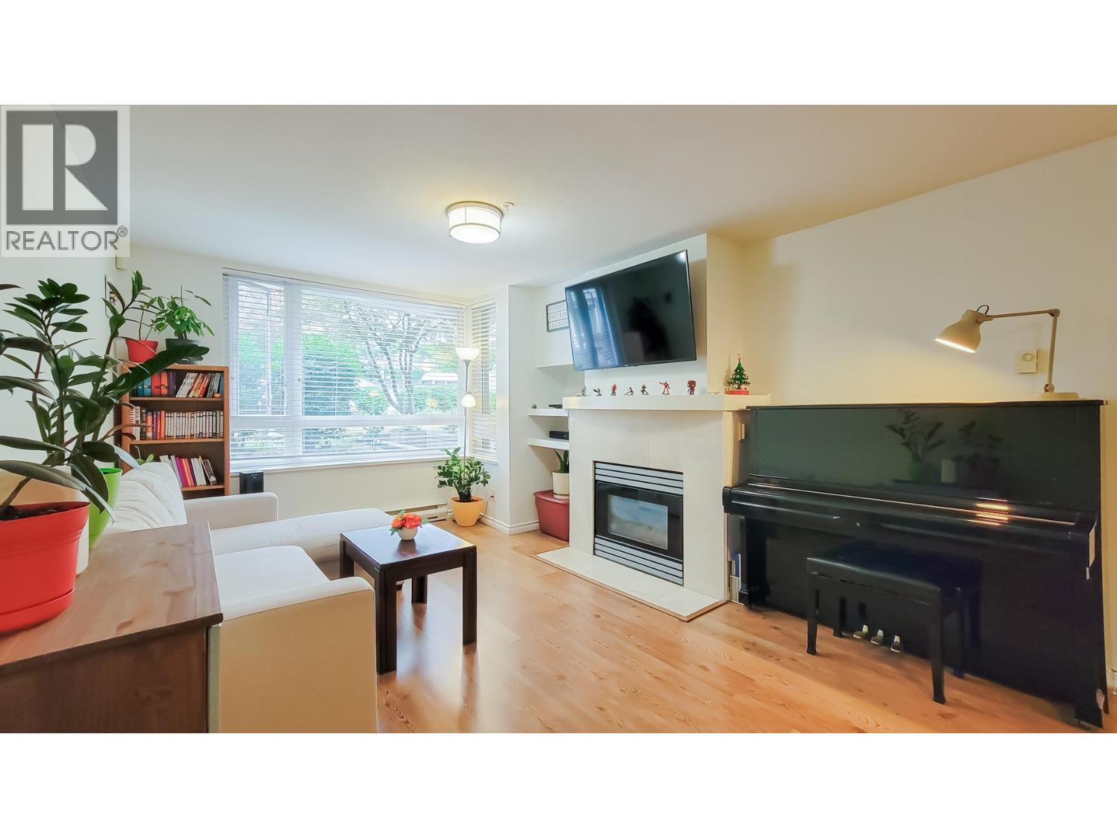 Photo 4 of 212 1163 The High Street, Coquitlam BC