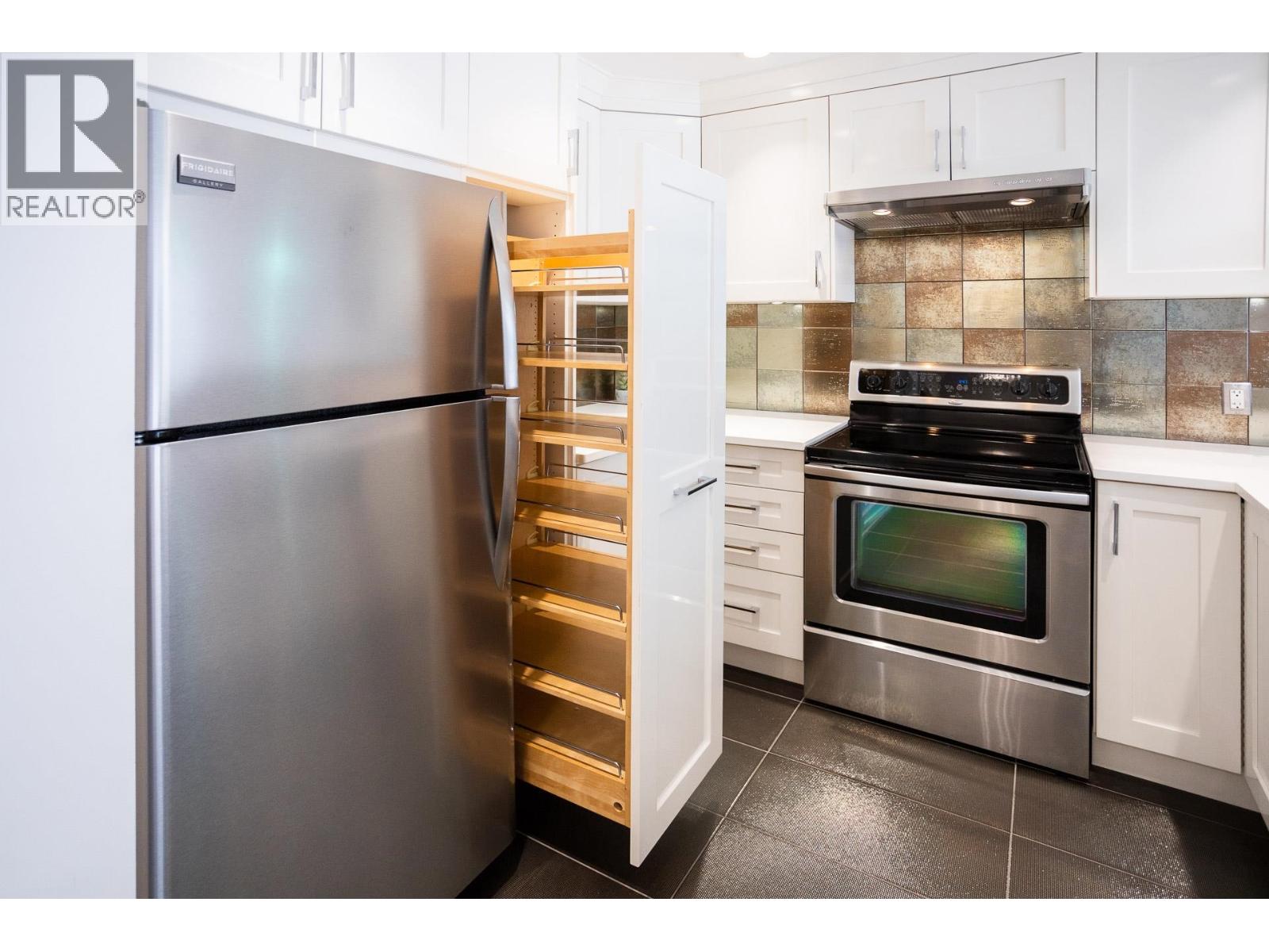 Photo 10 of 60 3436 Terra Vita Place, Vancouver BC