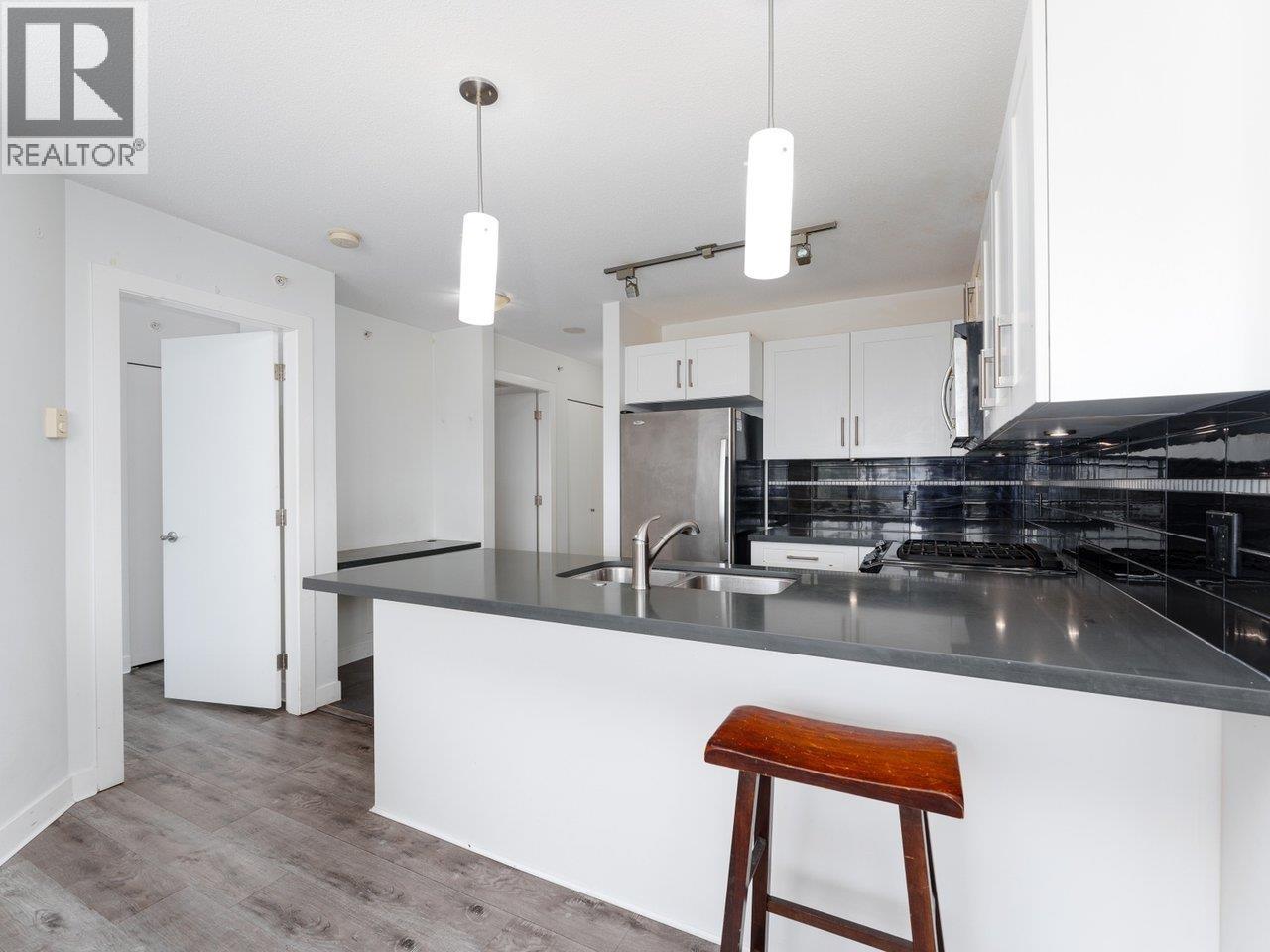 Photo 15 of 1902 7090 Edmonds Street, Burnaby BC
