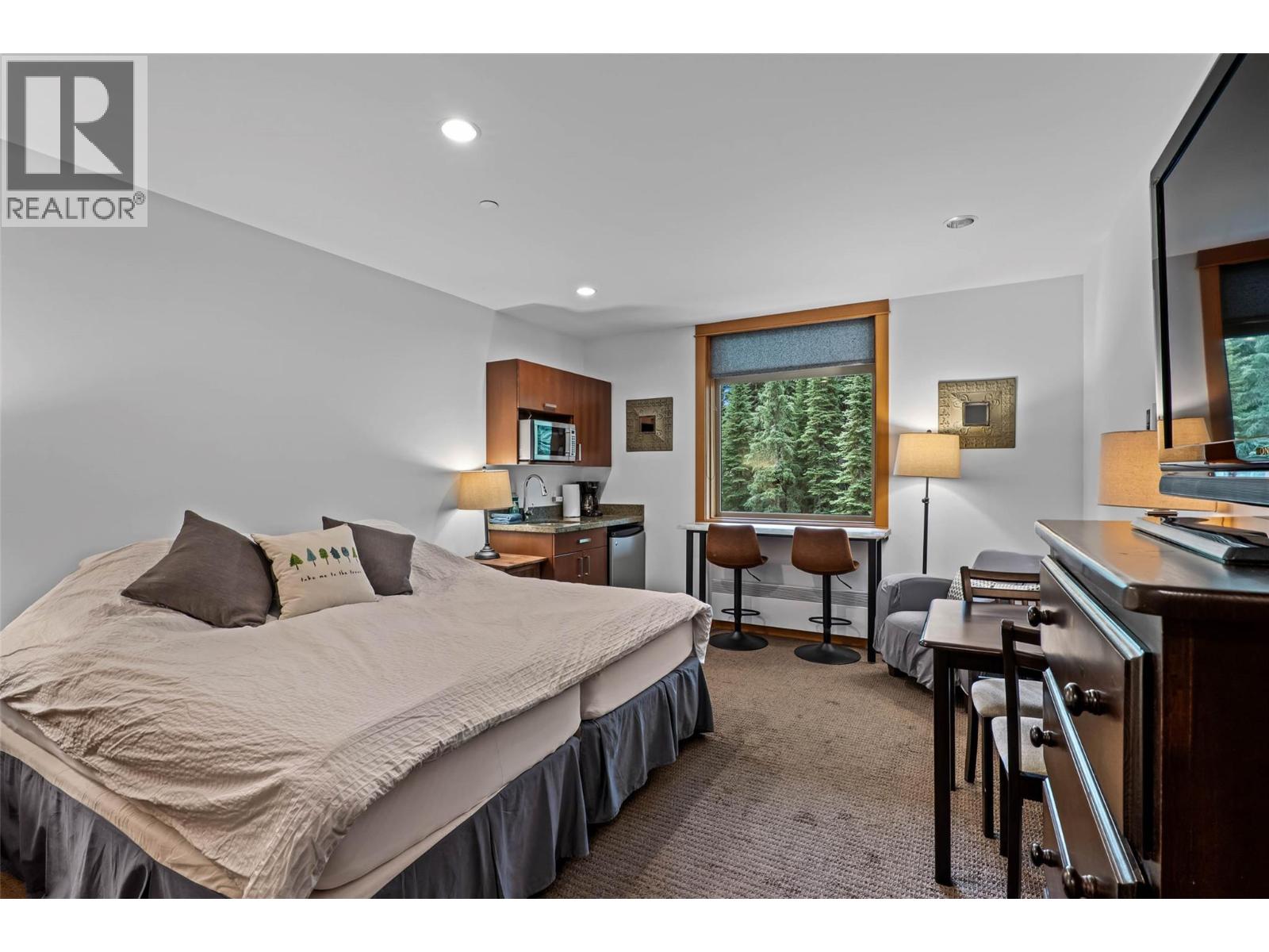 3270 Village Way Unit# 304, Sun Peaks