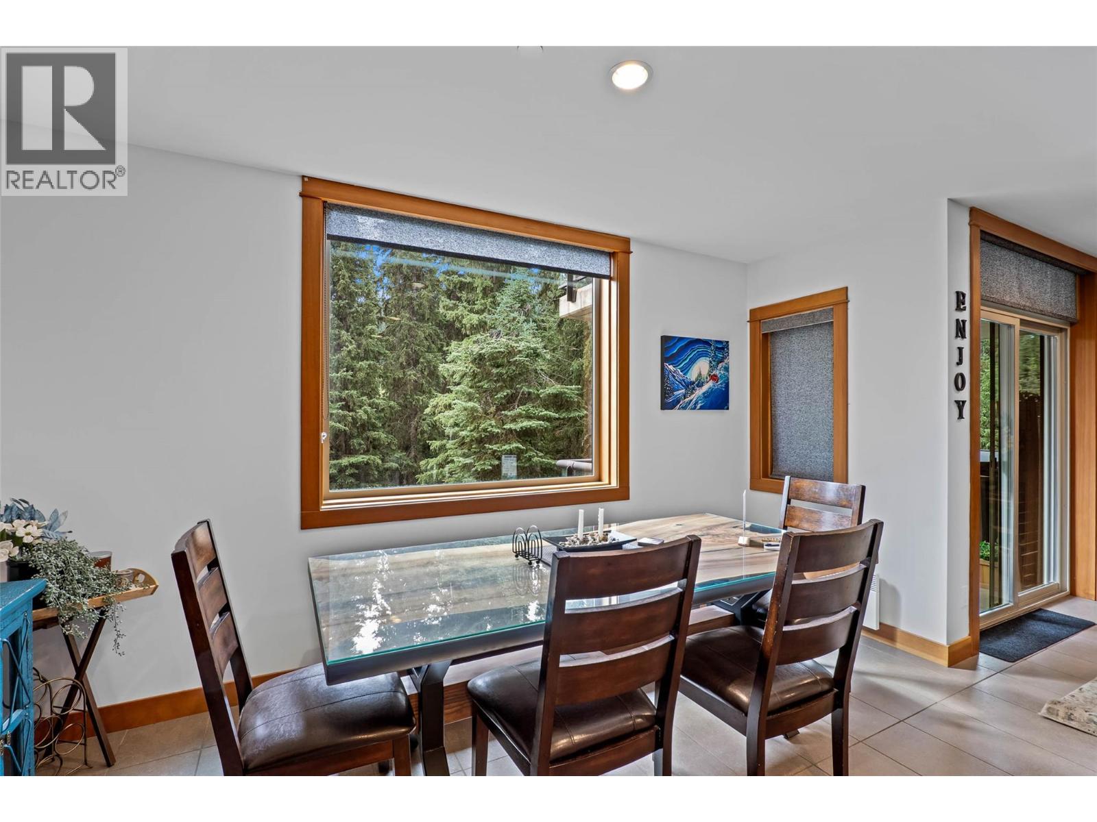 #304 3270 Village Way - 4