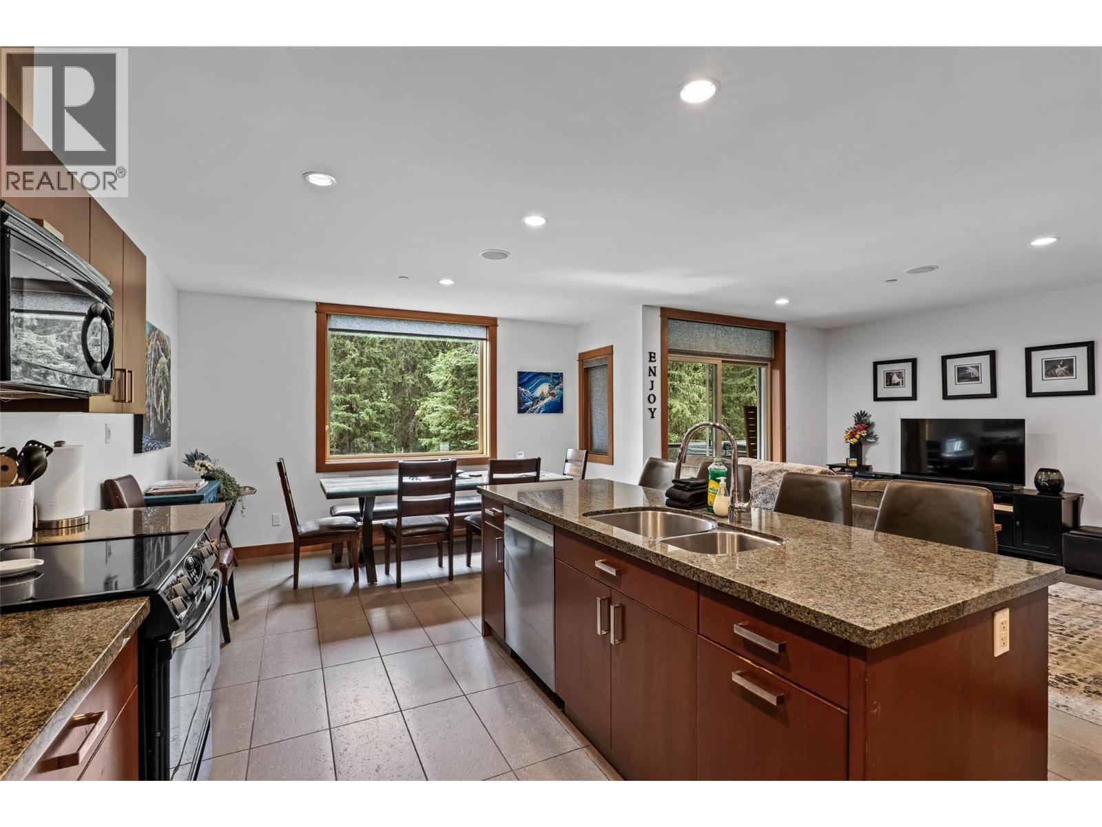 #304 3270 Village Way - 3