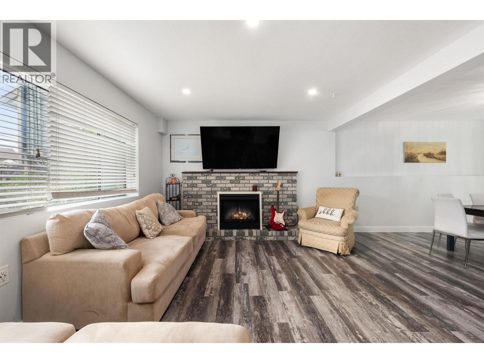 Photo 9 of 3141 Raleigh Street, Port Coquitlam BC