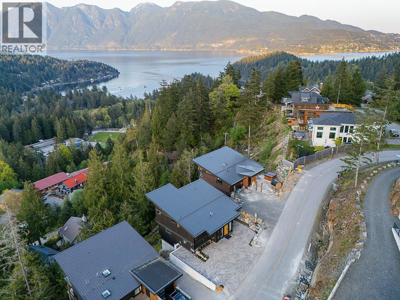 Photo 27 of 885 Rivendell Drive, Bowen Island BC