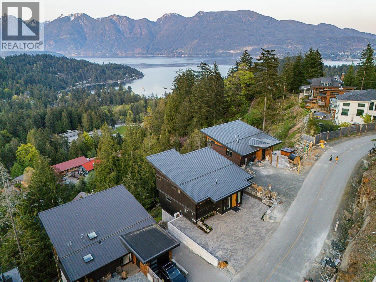 Photo 28 of 885 Rivendell Drive, Bowen Island BC