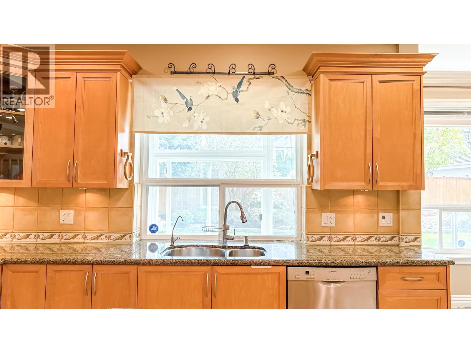 7840 BELAIR DRIVE, Richmond