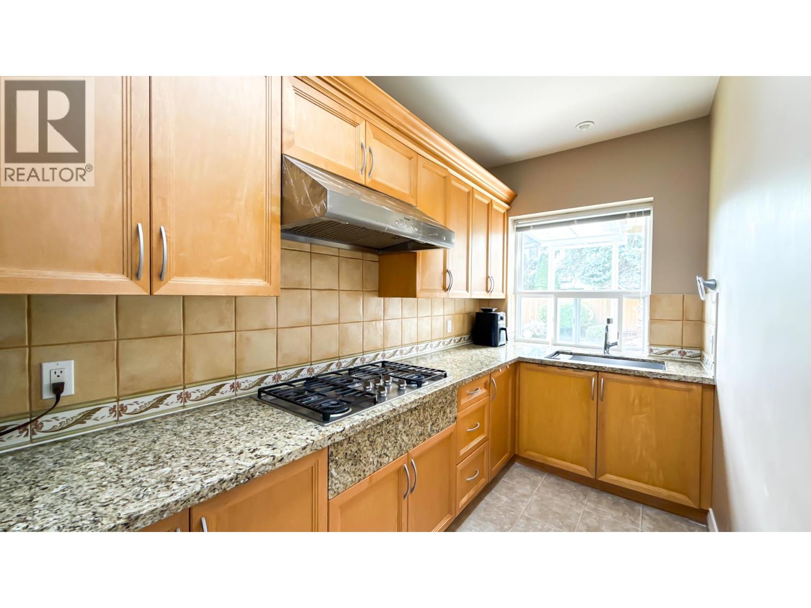 7840 BELAIR DRIVE, Richmond