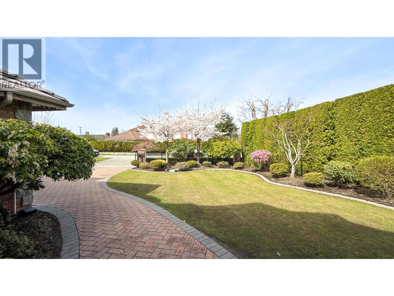 7840 BELAIR DRIVE, Richmond