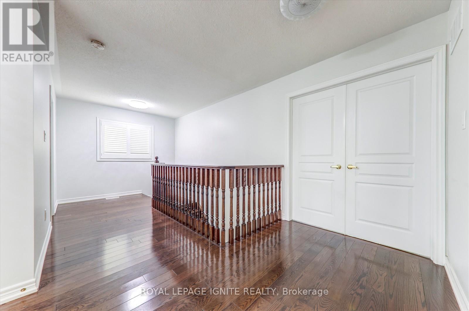 Photo 21 of 52 Bernbridge Road, Markham ON