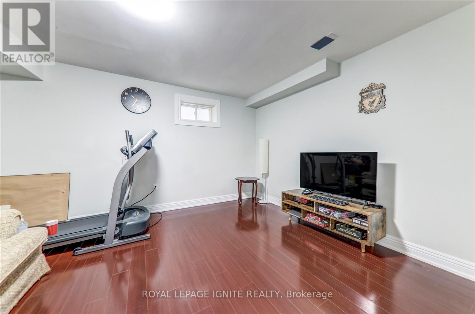 Photo 33 of 52 Bernbridge Road, Markham ON
