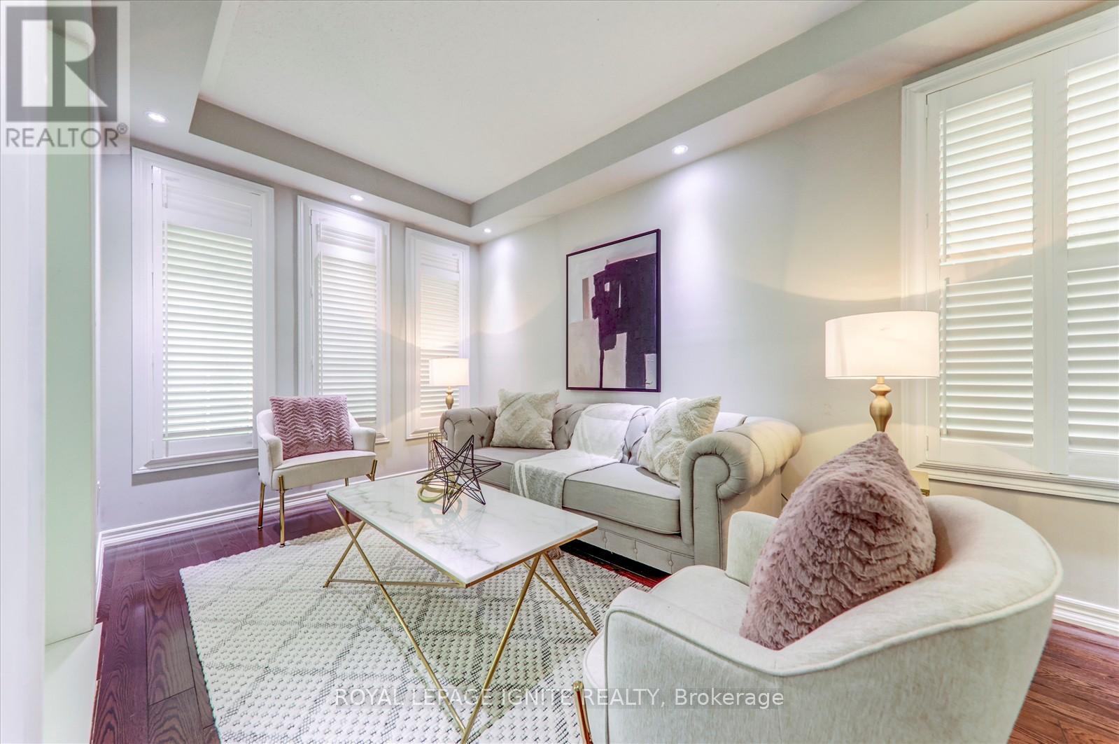 Photo 6 of 52 Bernbridge Road, Markham ON