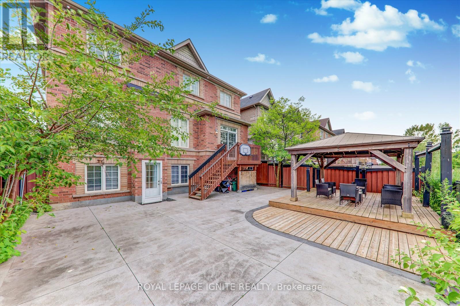 Photo 39 of 52 Bernbridge Road, Markham ON
