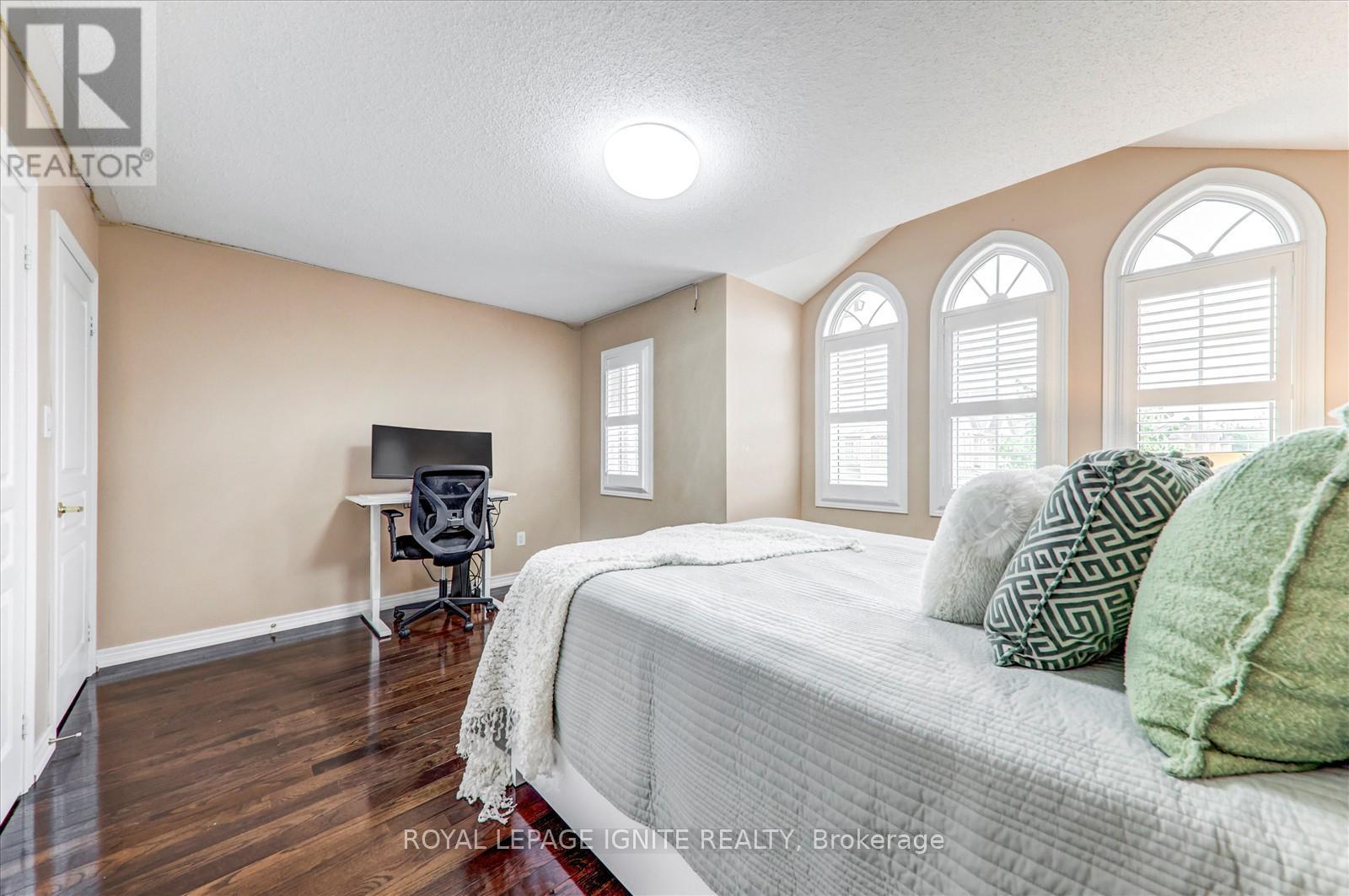 Photo 28 of 52 Bernbridge Road, Markham ON