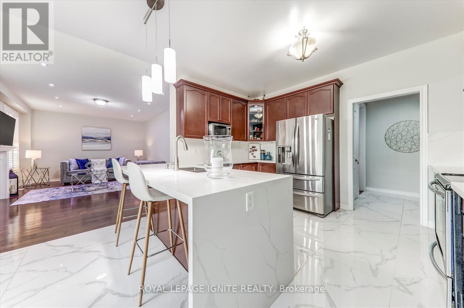 Photo 14 of 52 Bernbridge Road, Markham ON