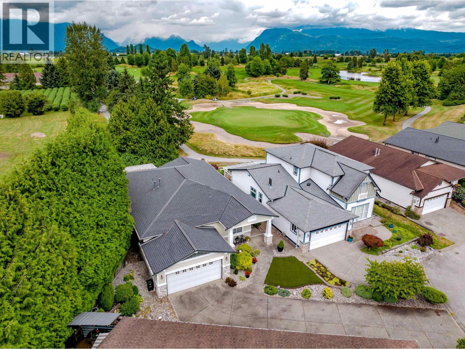 Photo 33 of 134 19639 Meadow Gardens Way, Pitt Meadows BC