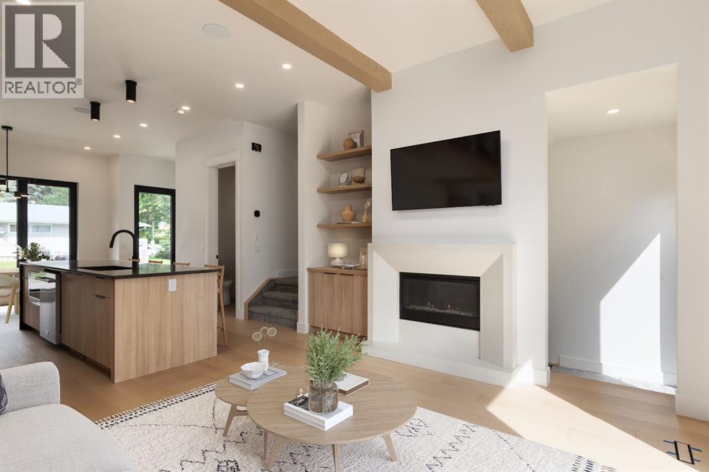 Single Family House for Sale in   Avenue SW Glenbrook Calgary 
