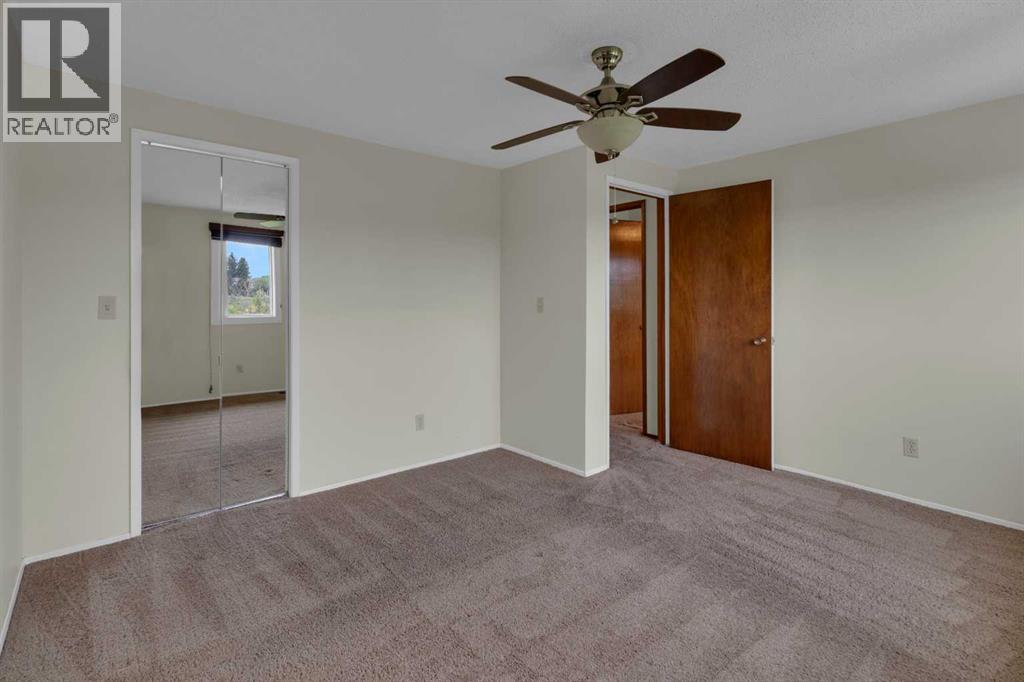 Single Family House for Sale in   Silver Crest Drive NW Silver Springs Calgary 