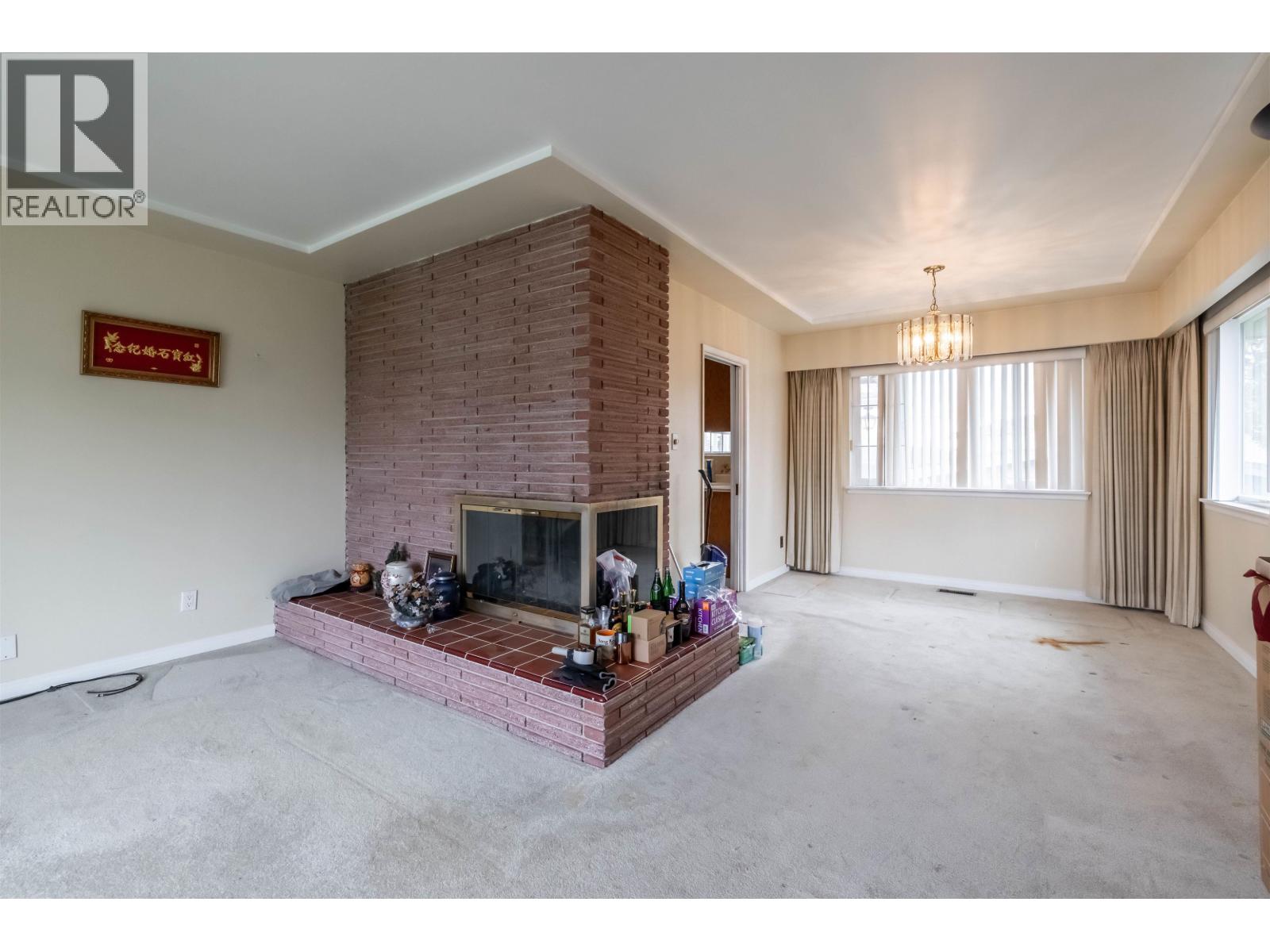 Photo 10 of 3692 E 24 Avenue, Vancouver BC