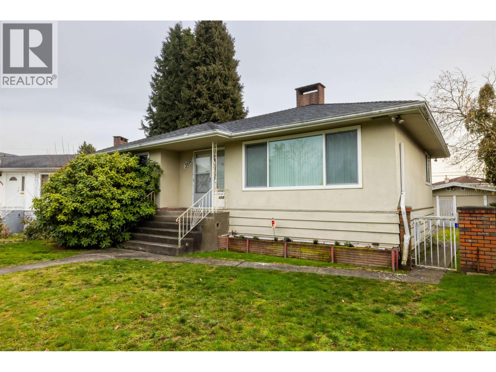 Photo 20 of 3692 E 24 Avenue, Vancouver BC