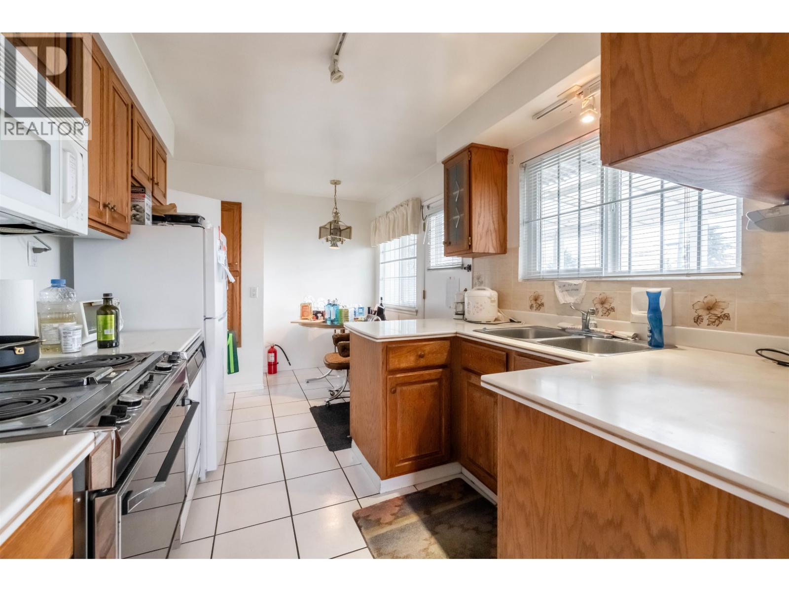 Photo 24 of 3692 E 24 Avenue, Vancouver BC