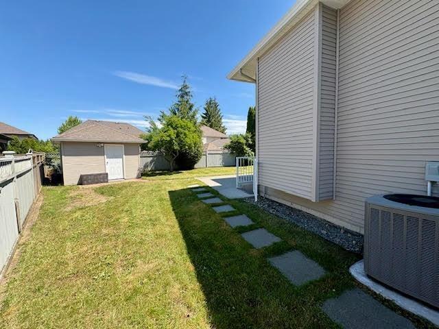 Photo 6 of 27977 Buffer Crescent, Abbotsford BC