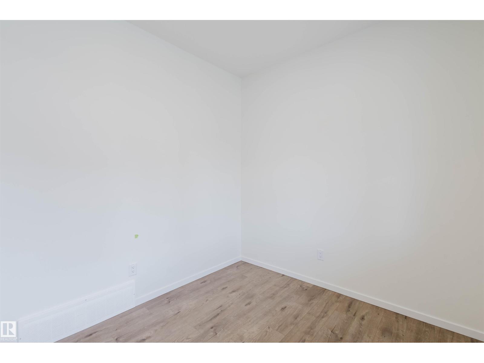 Photo 26 of 2040 209 St Nw, Edmonton AB