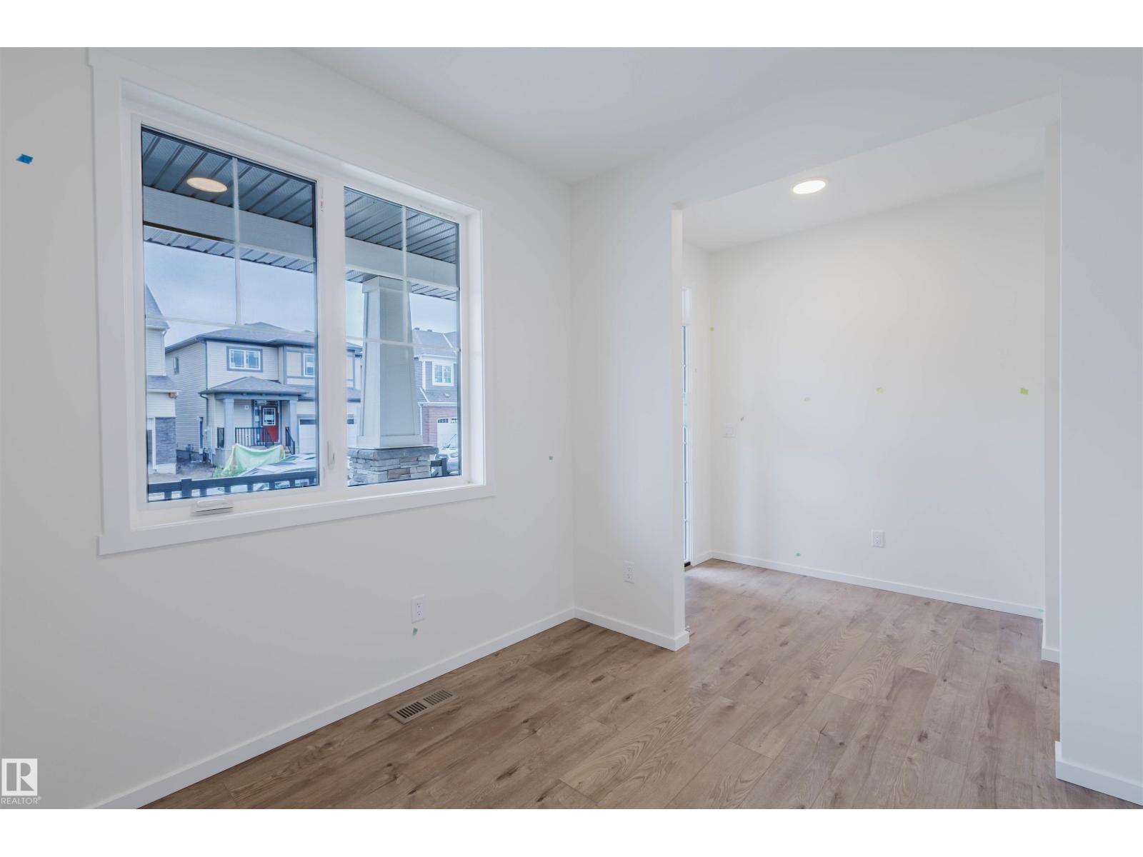 Photo 34 of 2040 209 St Nw, Edmonton AB
