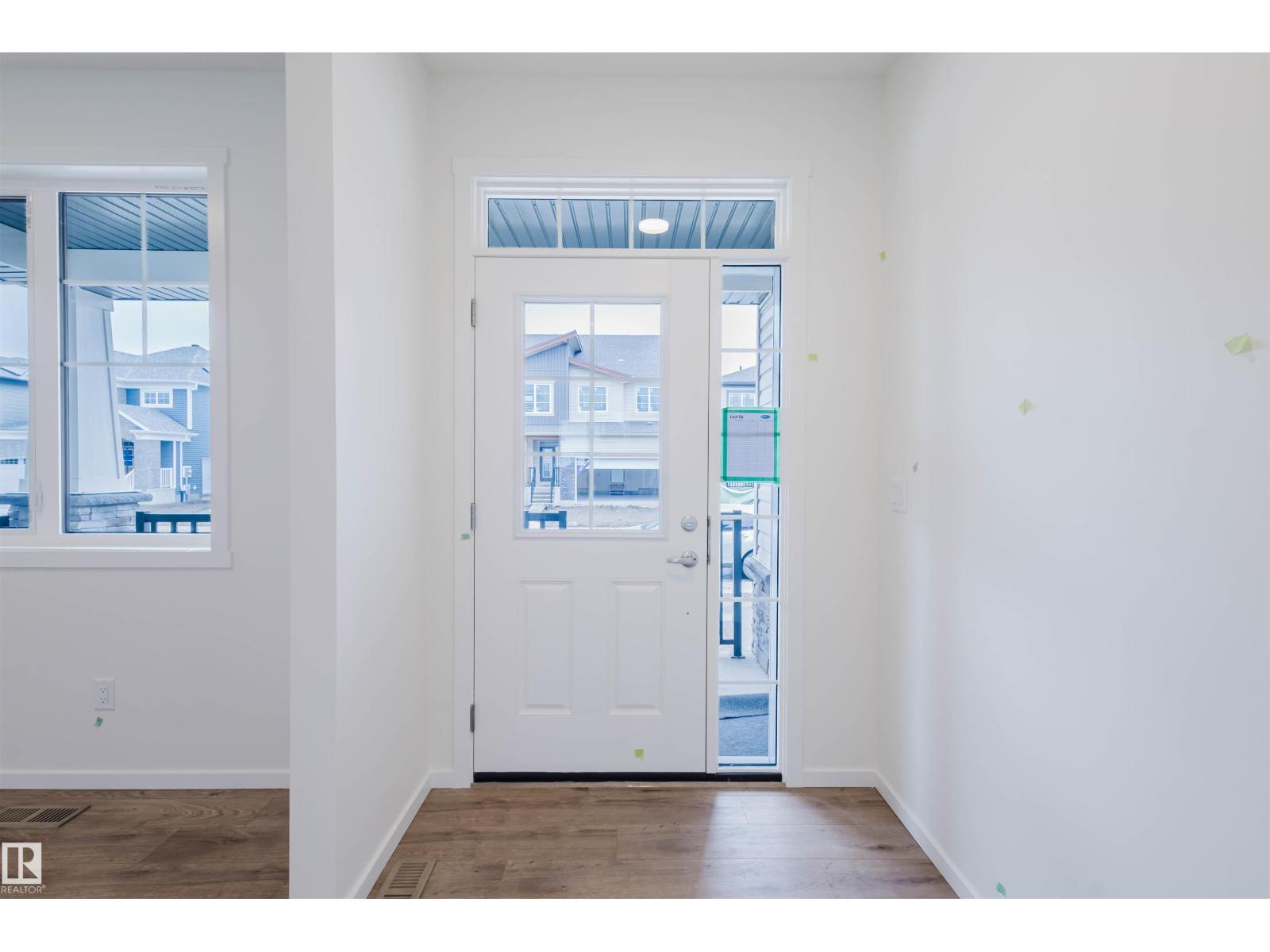 Photo 6 of 2040 209 St Nw, Edmonton AB