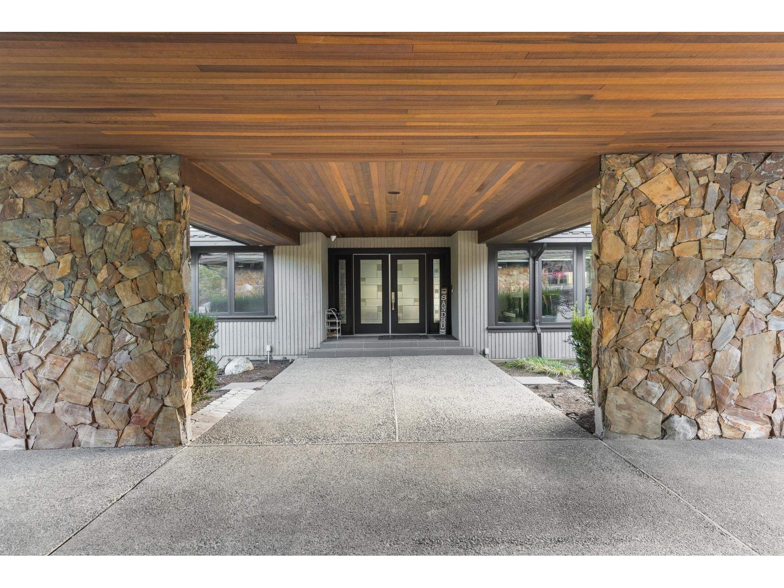 Photo 11 of 29852 Maclure Road, Abbotsford BC