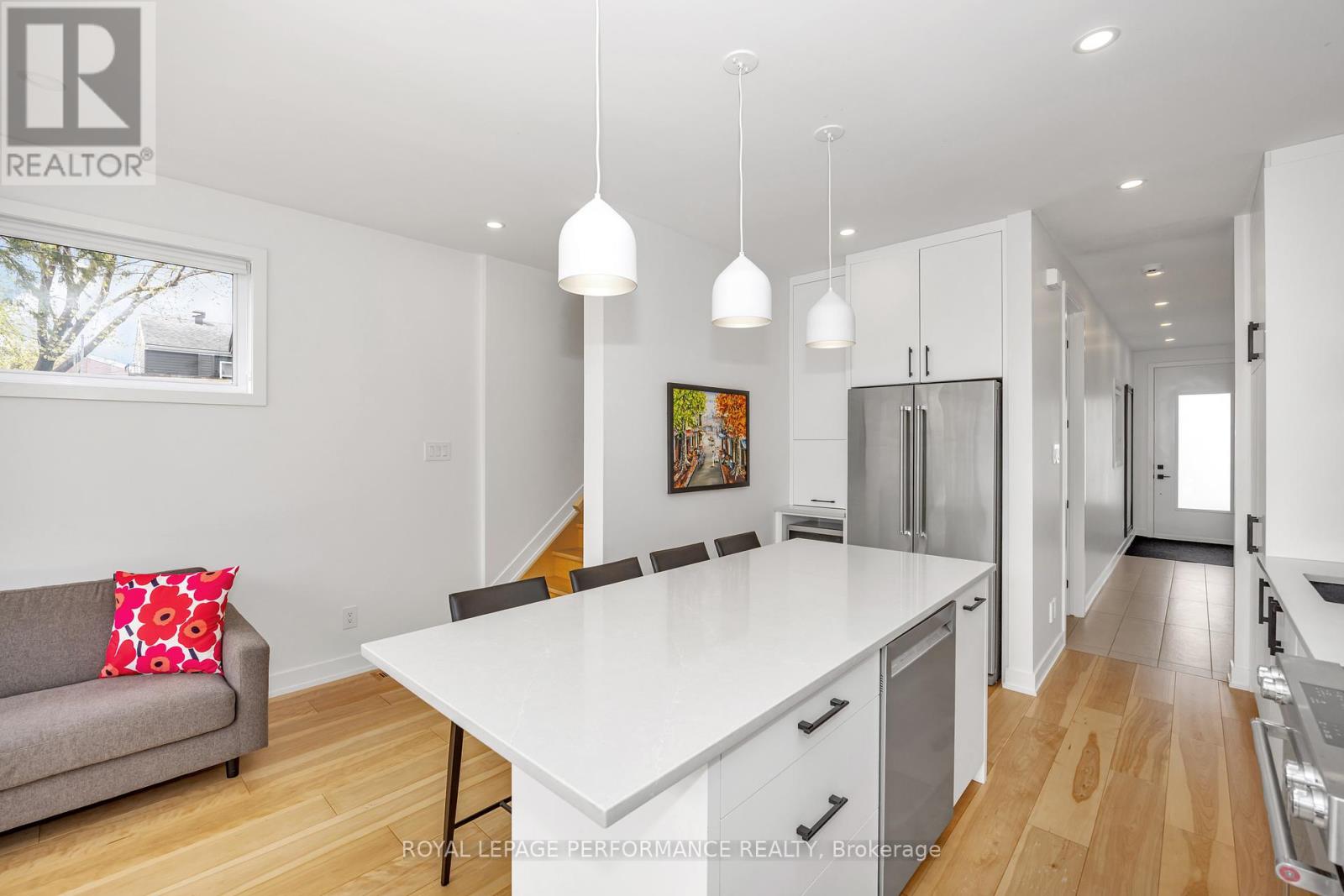 Photo 4 of 80 Dagmar Avenue, Ottawa ON