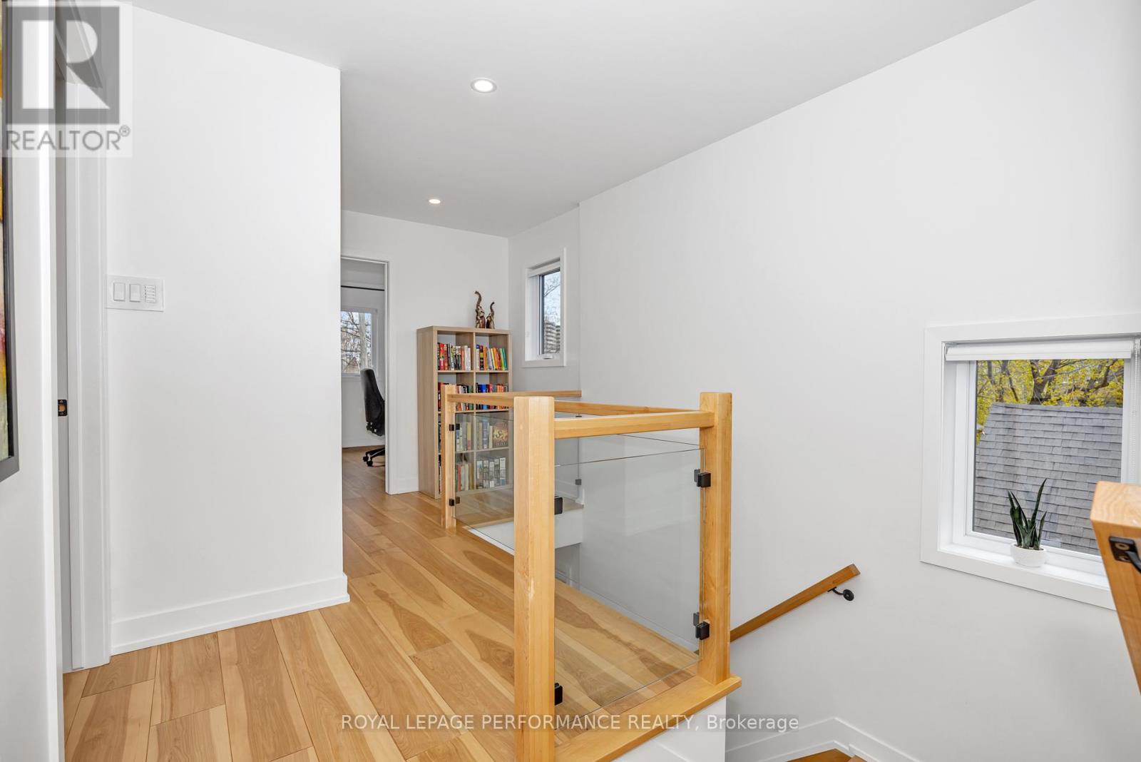 Photo 24 of 80 Dagmar Avenue, Ottawa ON
