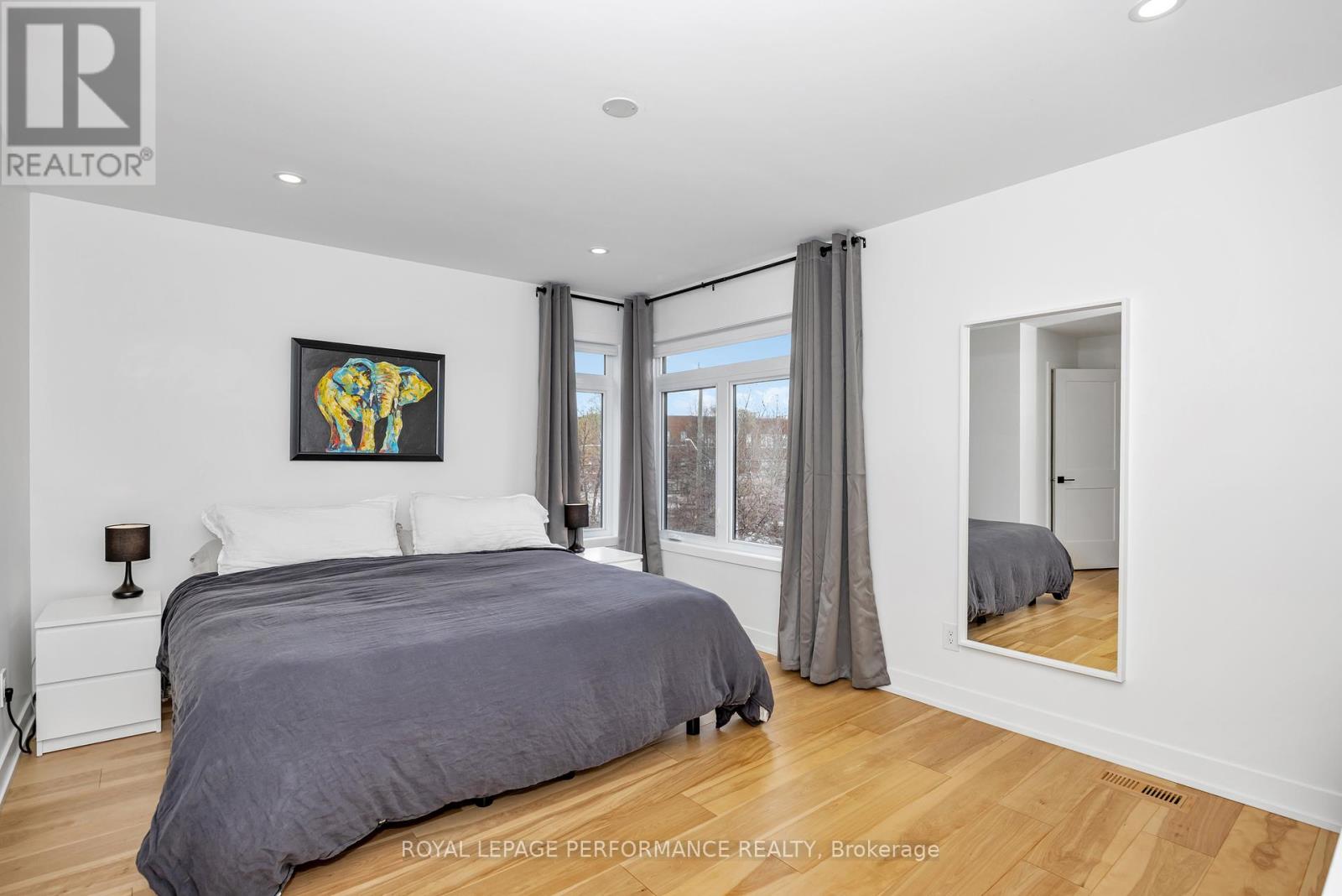 Photo 8 of 80 Dagmar Avenue, Ottawa ON