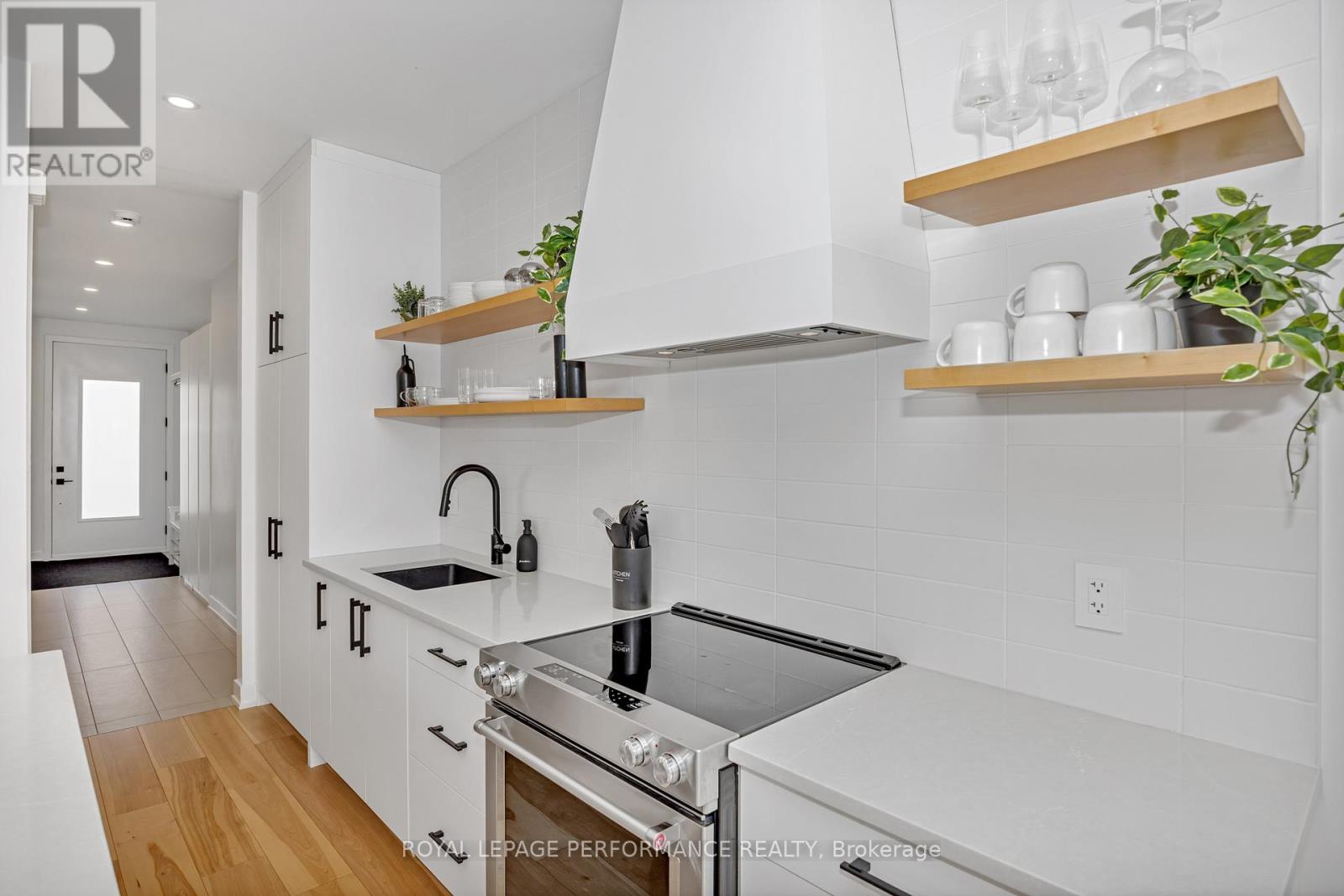 Photo 32 of 80 Dagmar Avenue, Ottawa ON