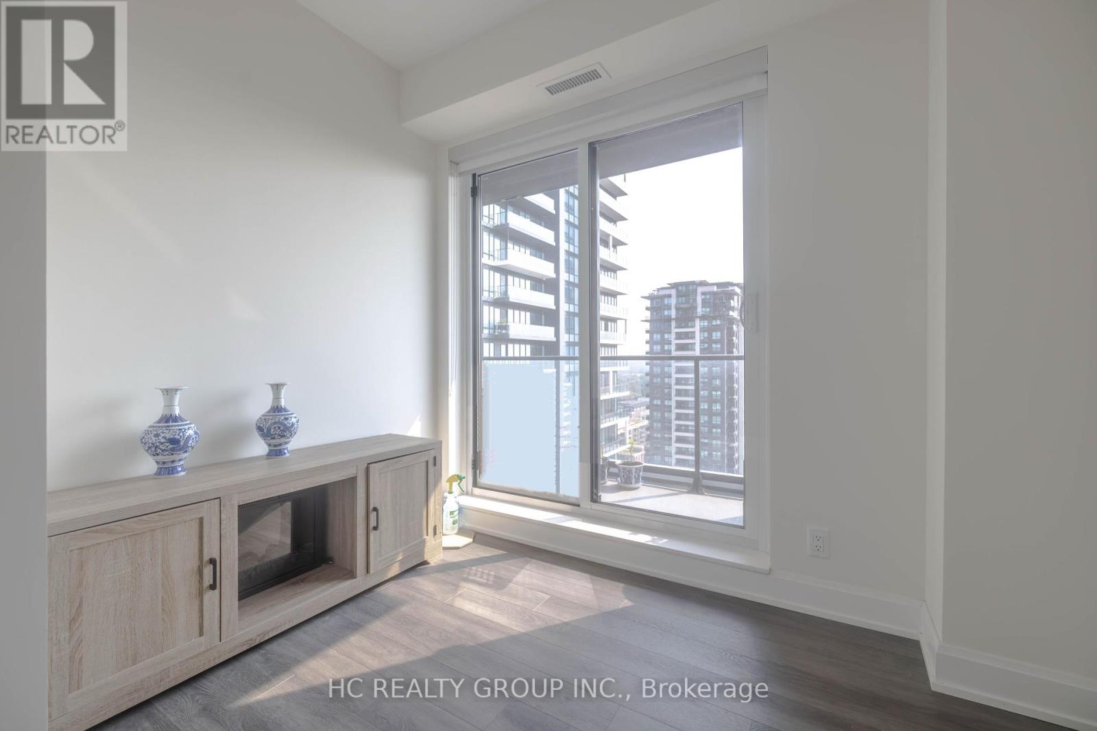 Photo 17 of 2710 8 Water Walk Drive, Markham ON