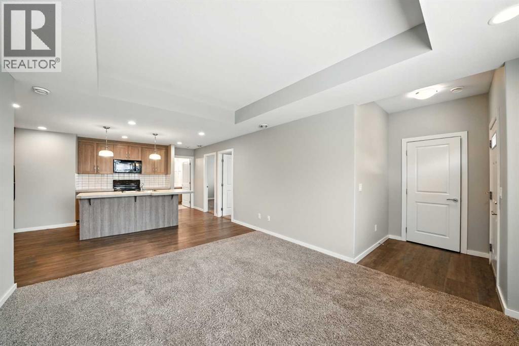 Photo 5 of 100 44 Reid Court, Sylvan Lake AB