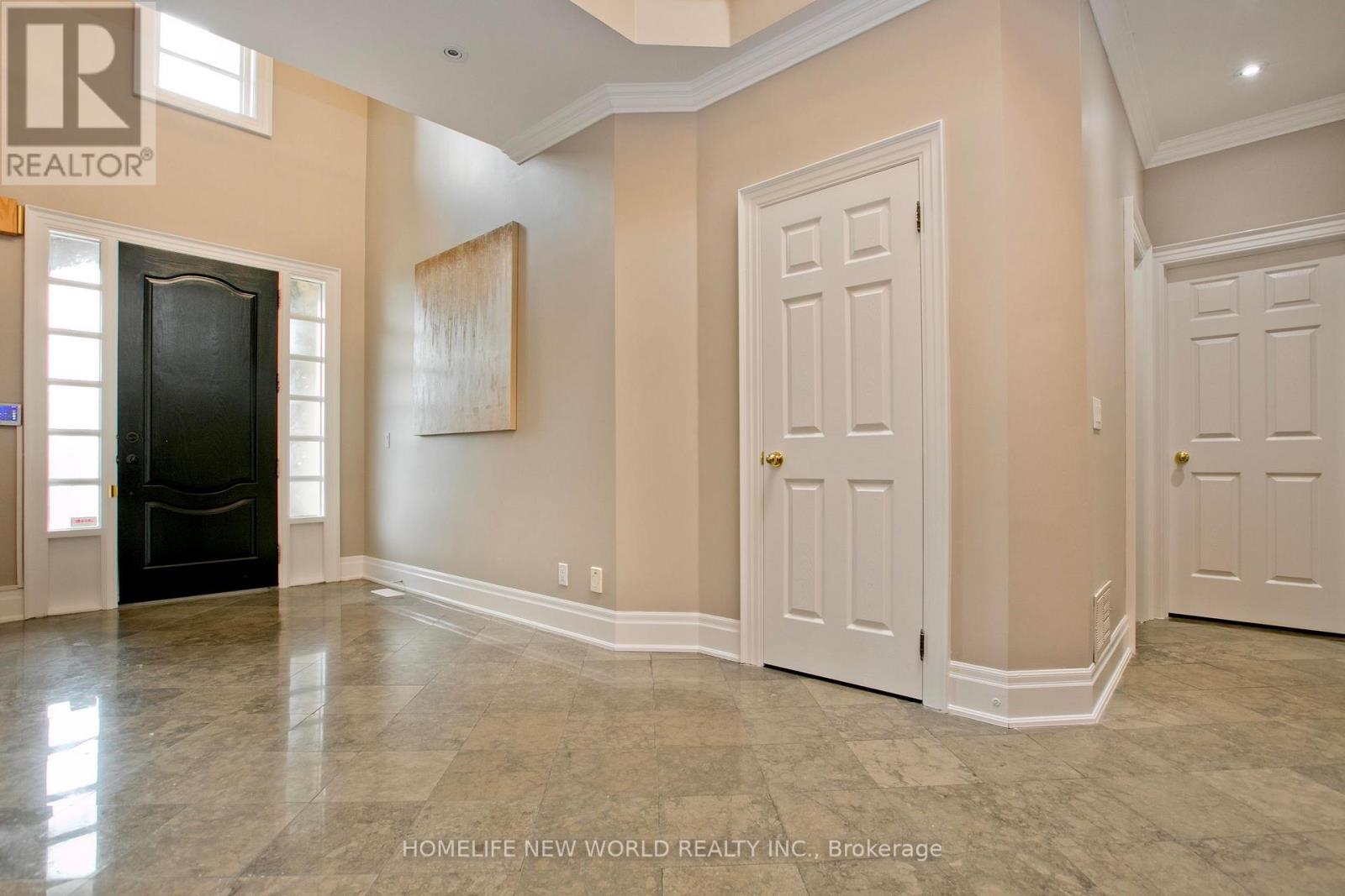 Photo 22 of 64 Clarendon Drive, Richmond Hill ON
